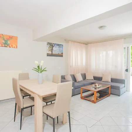 Apartment Gianνs